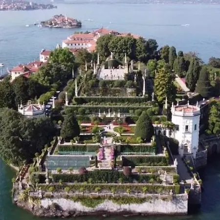 Tra Maggiore E Dorta Terra