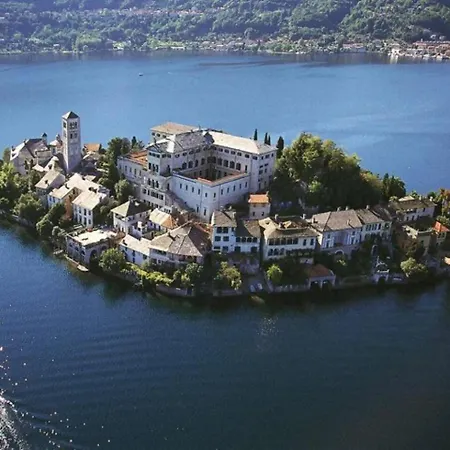 Appartamento Tra Maggiore E D'orta Terra *