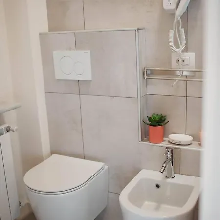 Tra Maggiore E D'orta Terra * Colazza