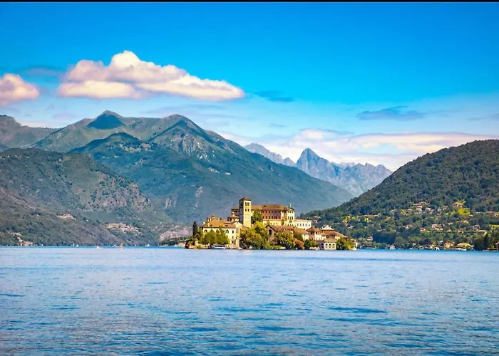 Tra Lago Maggiore e lago d'Orta Appartamento TERRA * Colazza